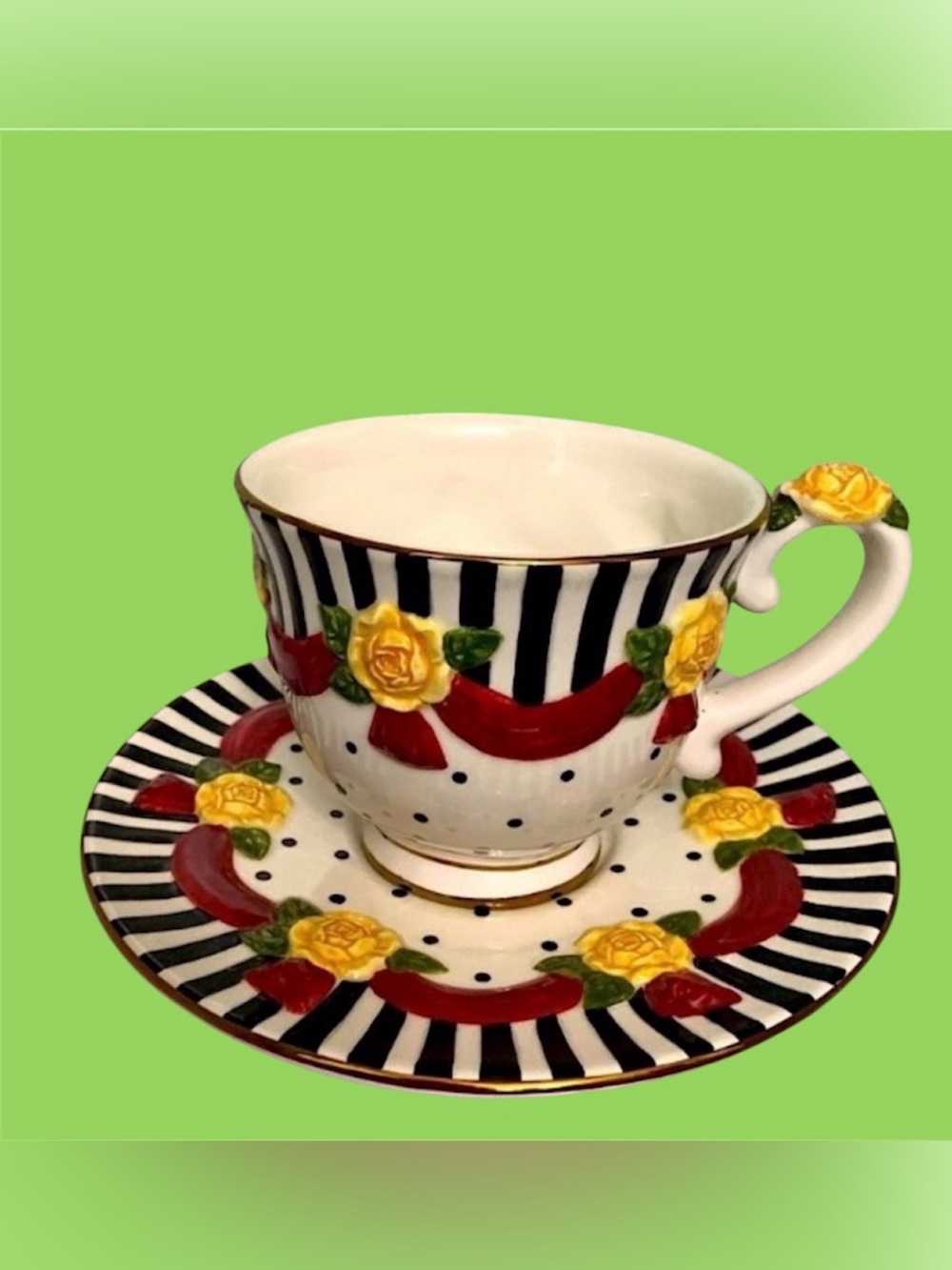 sandy,s closet "Laura" teacup and saucer Rare